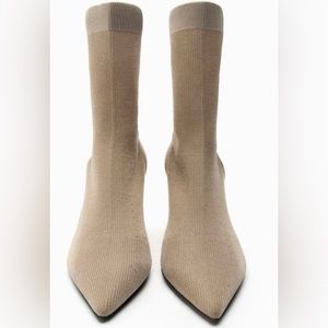 Zara Beige STRETCH FABRIC HEELED ANKLE BOOTS Size 8 US